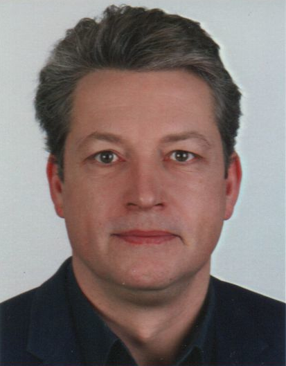 Portrait photograph of Jakob Harden.